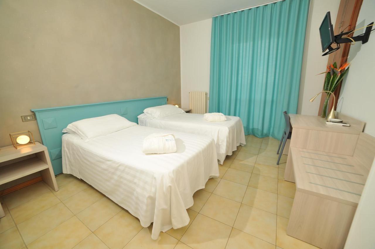 Hotel San Crispino Morrovalle Dış mekan fotoğraf