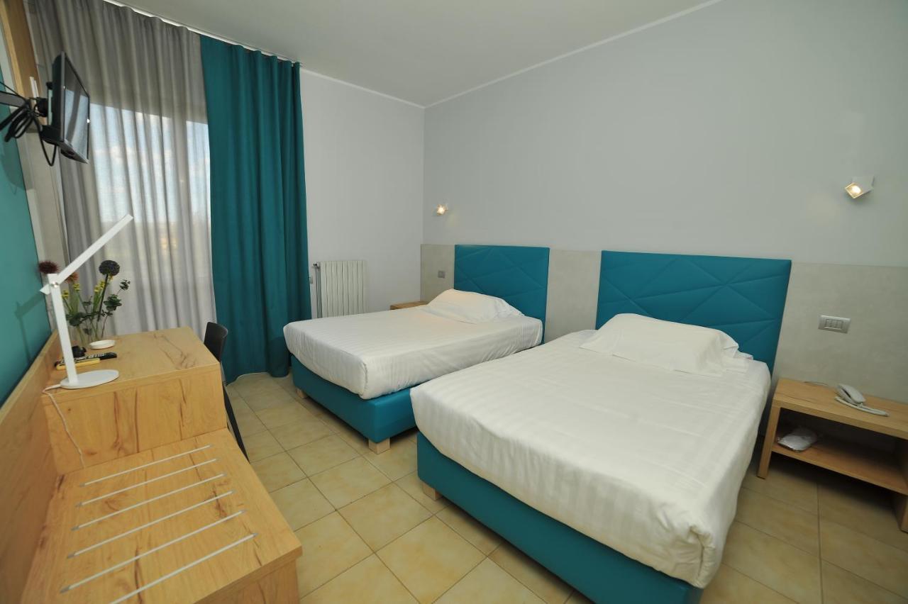 Hotel San Crispino Morrovalle Dış mekan fotoğraf
