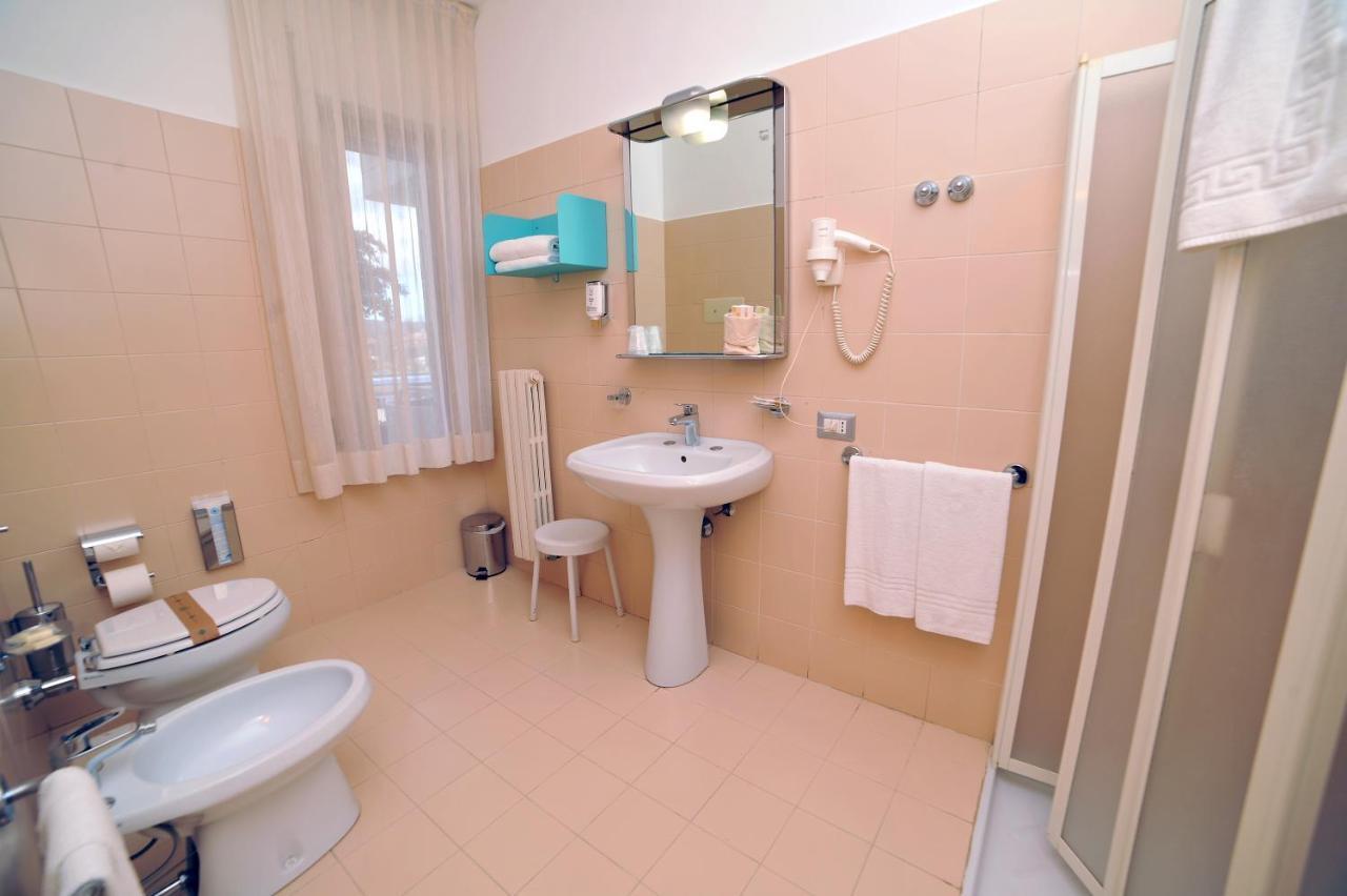 Hotel San Crispino Morrovalle Dış mekan fotoğraf