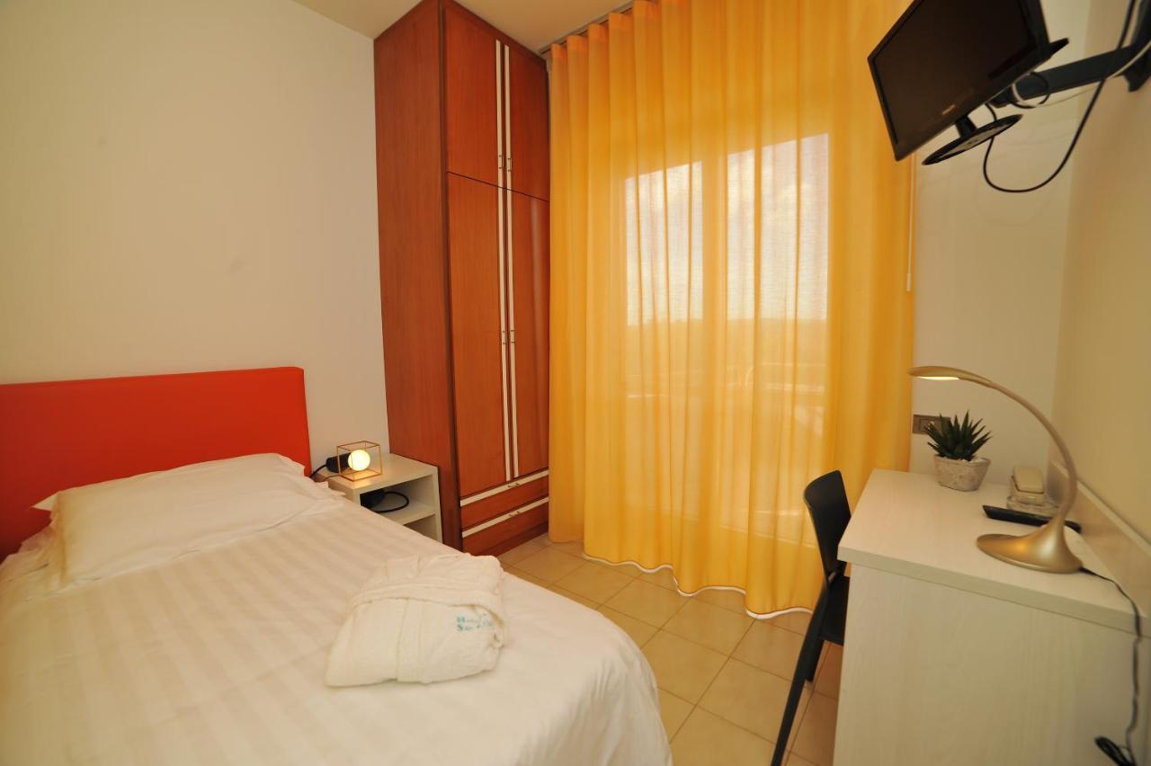 Hotel San Crispino Morrovalle Dış mekan fotoğraf