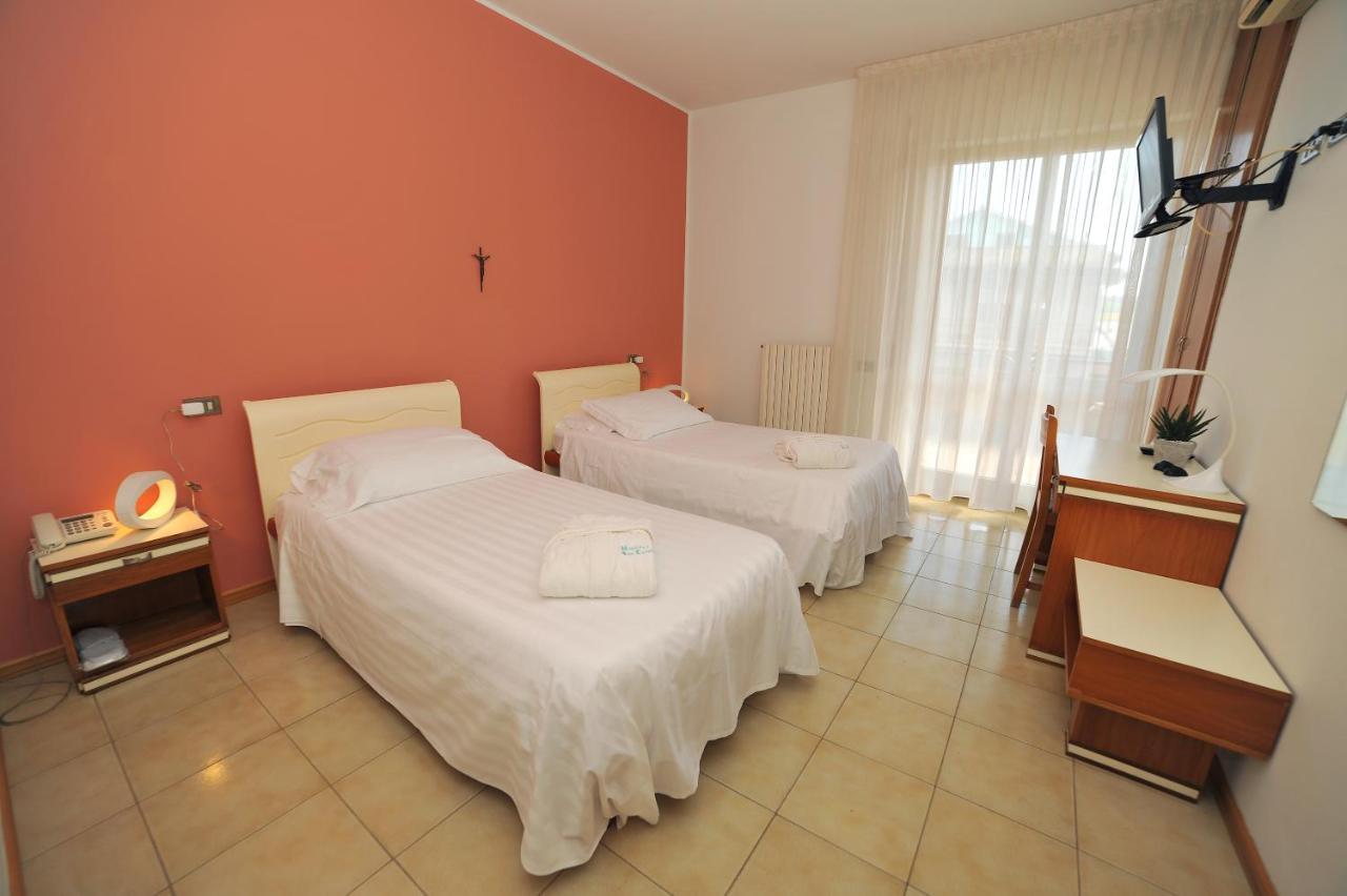 Hotel San Crispino Morrovalle Dış mekan fotoğraf